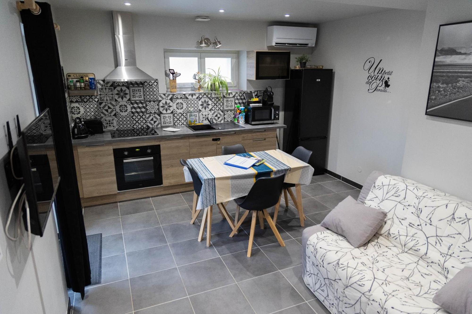 Holiday home Le Domaine De La Clarte - Venoy Auxerre